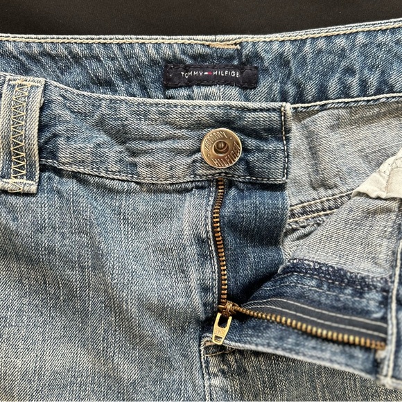 Tommy Hilfiger Women's Denim Shorts - Picture 2 of 9